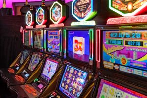 Online Slots Engage Players